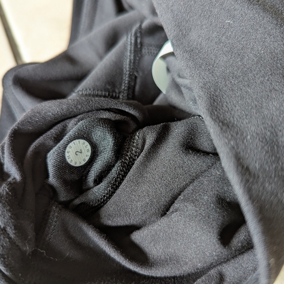 Lululemon Still Mind Tight - Picture 5 of 5